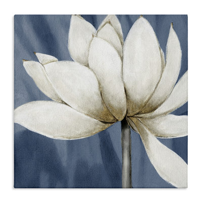 Art mural sur toile "White Lotus Petals" par Carol Robinson