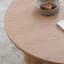 Table basse moderne et simple en bois massif-105834629