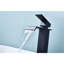 Robinet de lavabo pour salle de bain à poignée simple Waterfall Spout-118499471