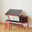 Table à dessin rouge avec tabouret