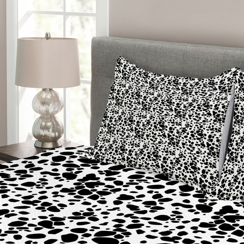 Dalmatian Dog Bedspread Set with Shams, 220 x 264 cm