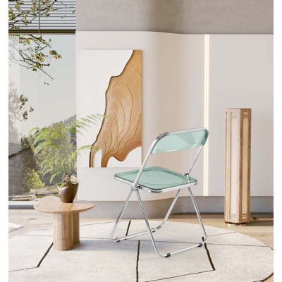 Chaise empilable en acrylique