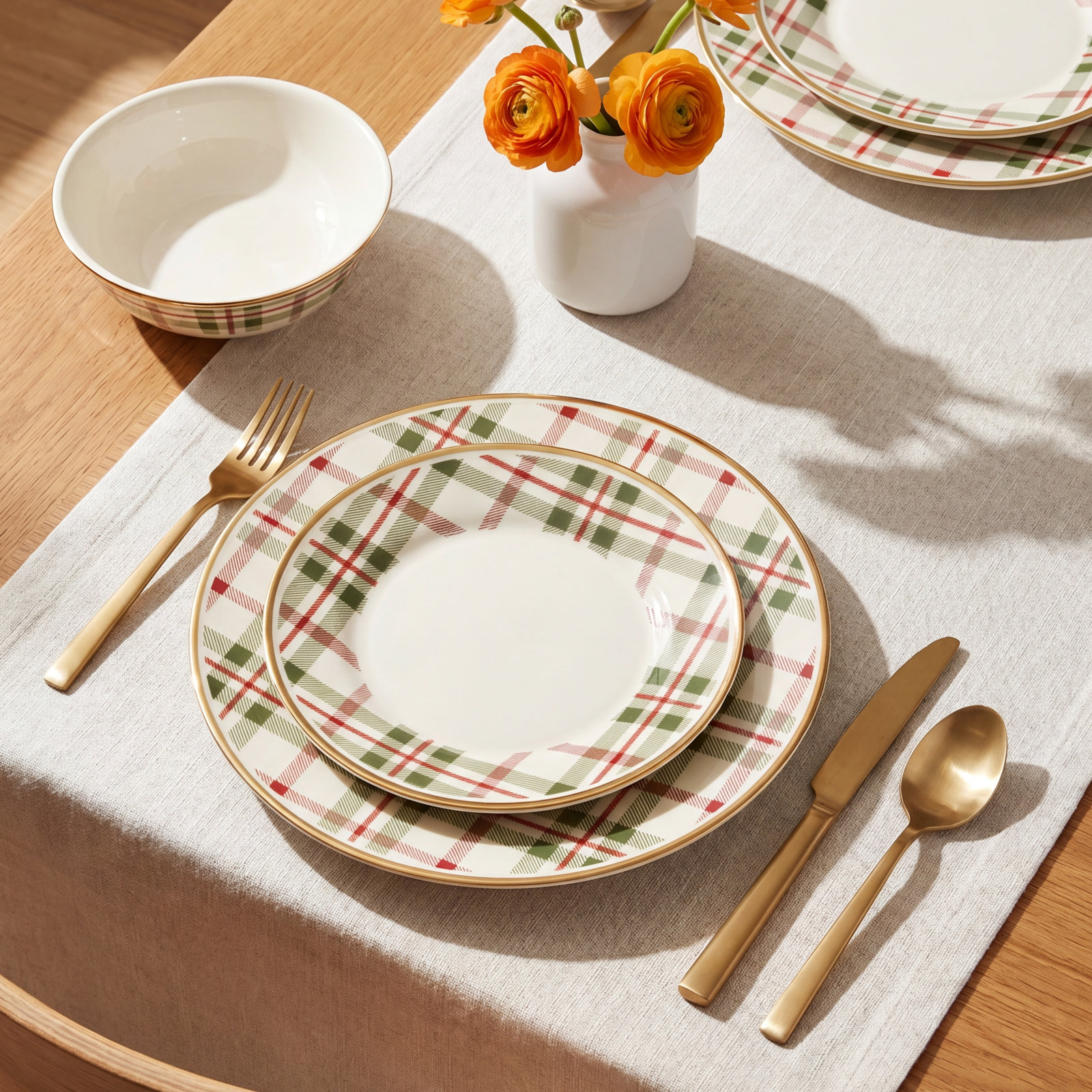 Holiday Porcelain Dinnerware Set