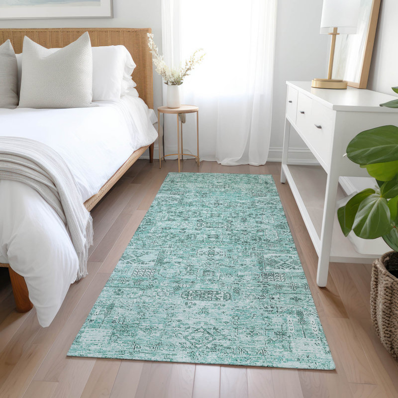 Everlee Flatweave Washable Ikat Indoor / Outdoor Rug, Runner 2'3" x 7'6"