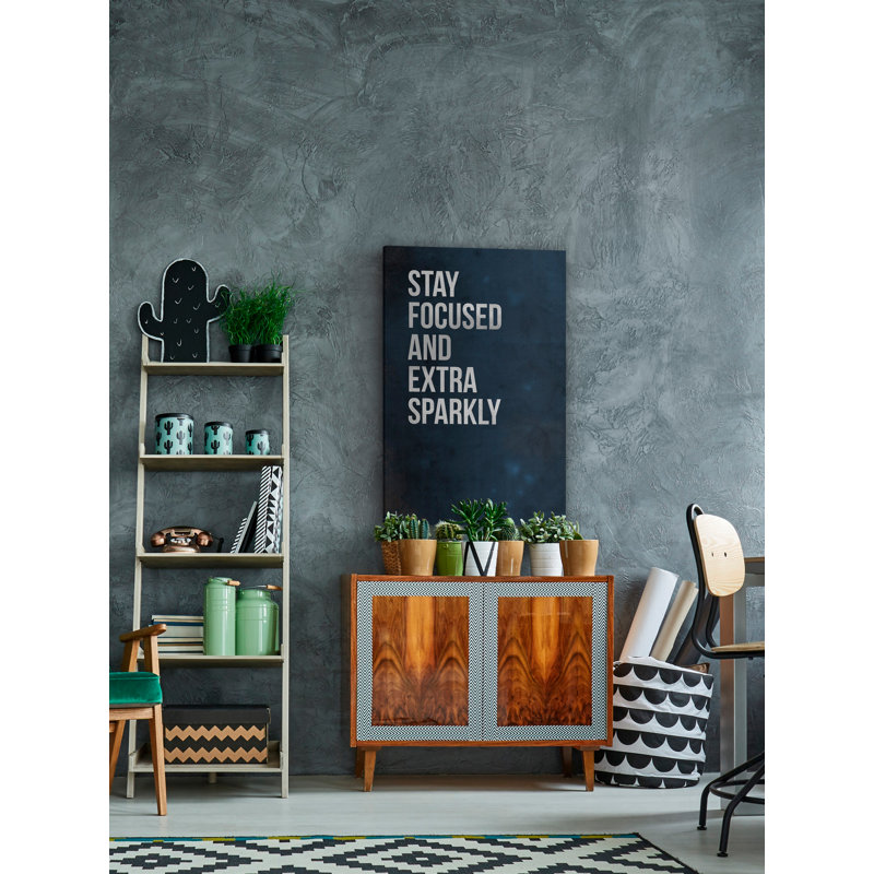 Reproduction d’art textuel sur toile tendue « stay concentrant and extra scintillant », H 12 po x l 8 po x P 1,5 po