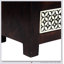 Table de chevet à 3 tiroirs en bois fabriquée à la main avec incrustations d'os Buffalo, parfaite pour le rangement élégant et fonctionnel de la chambre à coucher.