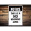 Panneau en aluminium «No Whining Zone»-58278666
