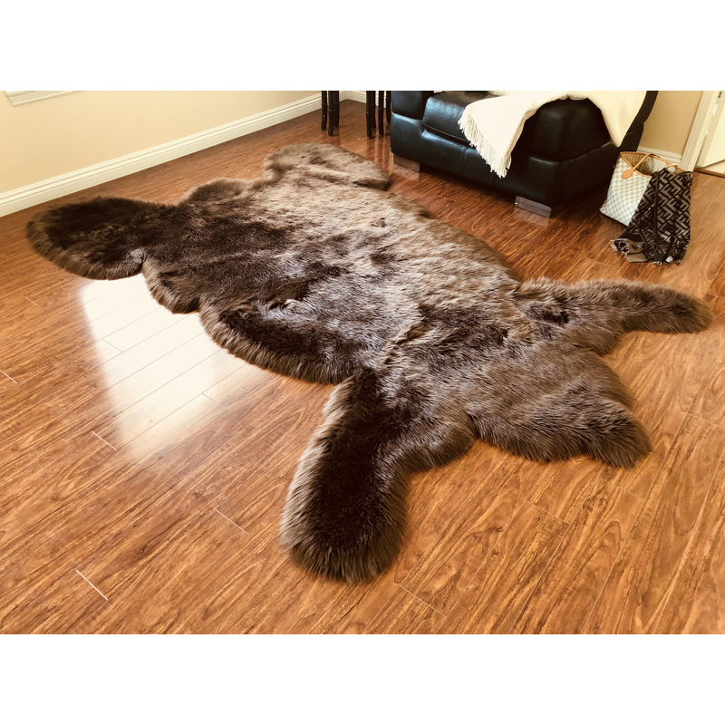 Vosburgh Performance Faux Sheepskin Washable Indoor Rug, Novelty 2' x 3'