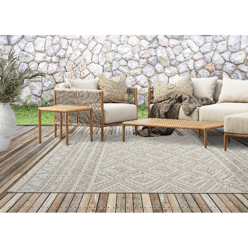 Arcata Geometric Indoor / Outdoor Area Rug, Rectangle 140 x 200cm