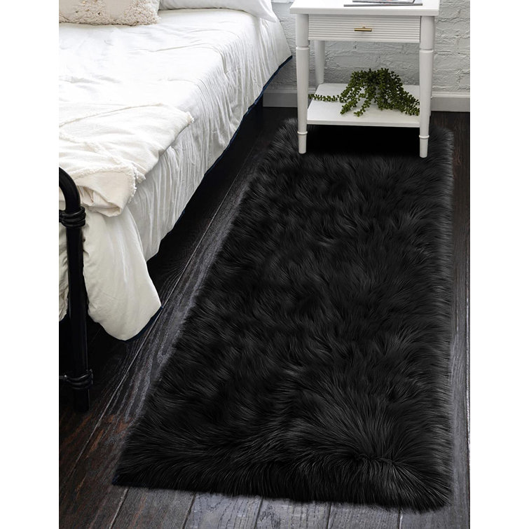 Mamdouh Faux Sheepskin Indoor Rug