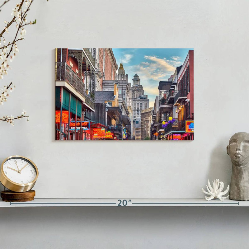 Ravi Bourbon Street Bars, 8" H x 12" W
