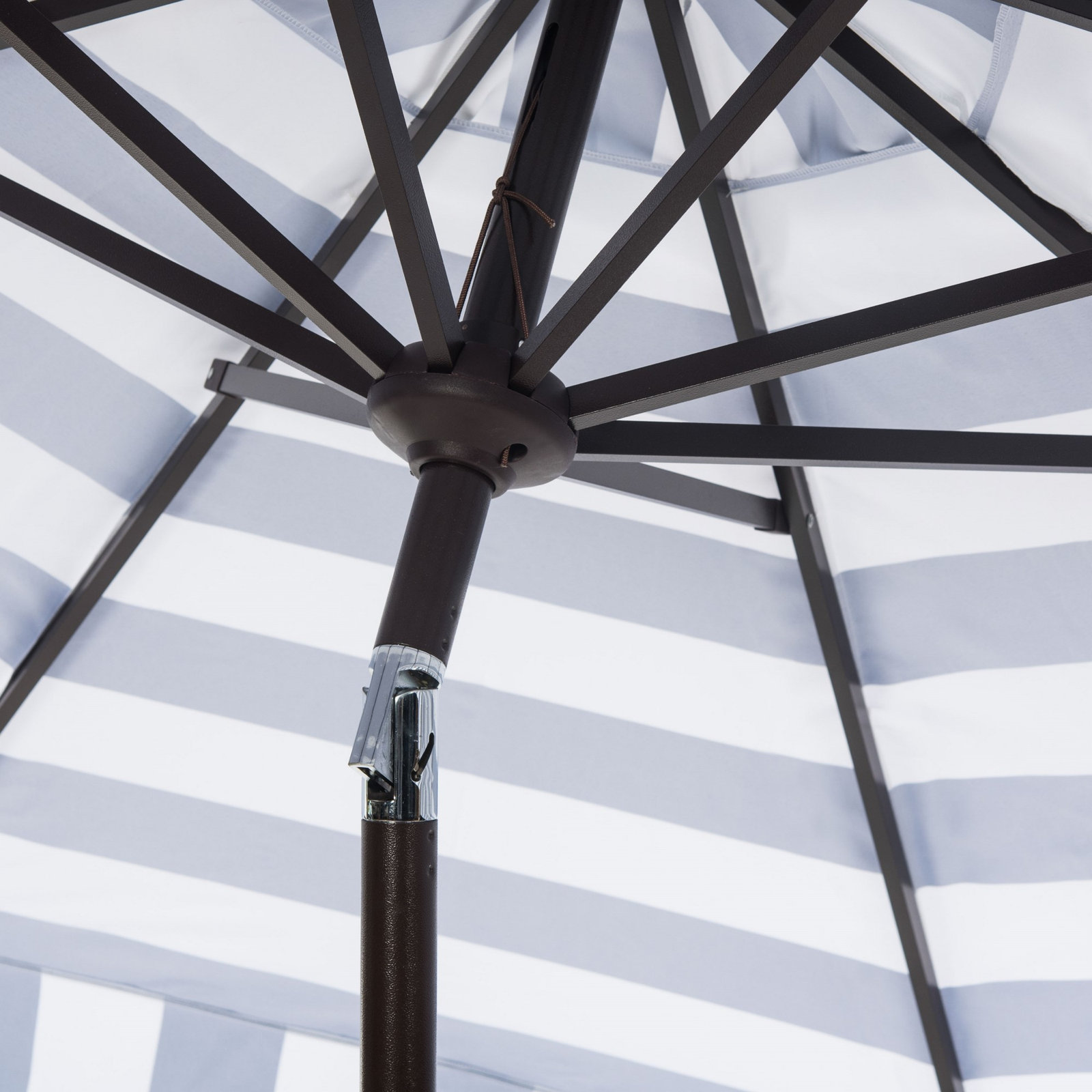 Trainor 10.8' Umbrella, White/Black
