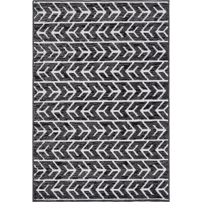 Tapis rayé noir, Rectangle 4 pi 1 po x 6 pi 1 po
