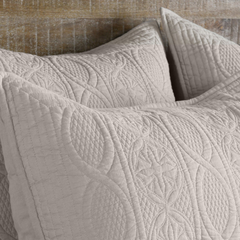 Danica Sham, Taupe, King