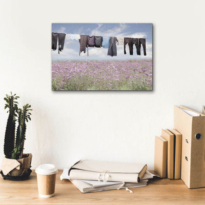 «Laundry Day 2» par Lori Deiter, estampe numérique sur toile