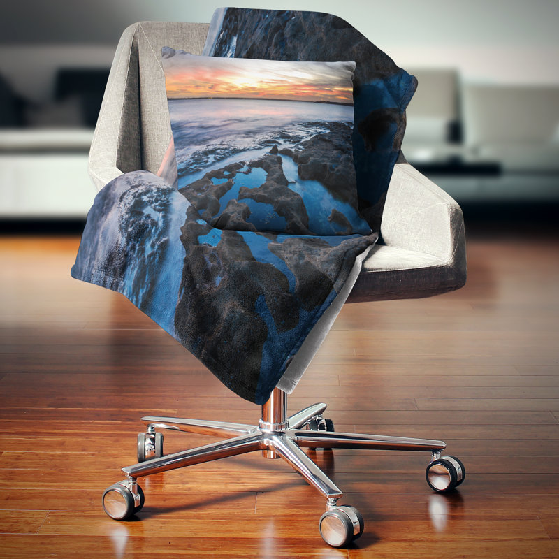 Coussin imprimé «Beautiful Waters» en Australie, 18 po x 18 po, Coussin décoratif