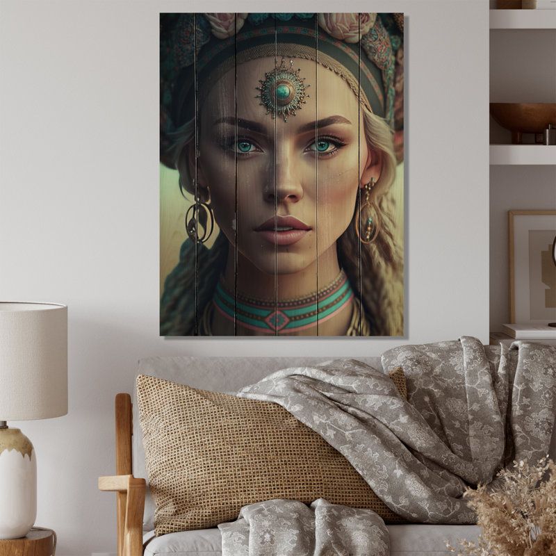 Femme bohémienne aux yeux bleus VII - impression de femme bohème sur bois de pin naturel, H 32 po x l 24 po x P 0,78 po