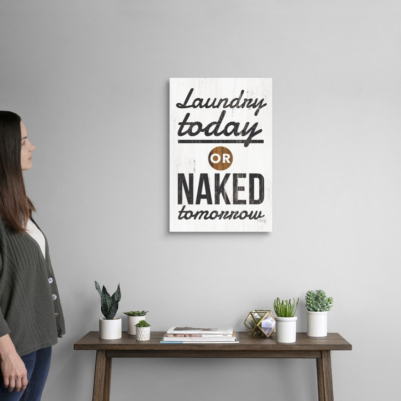 Reproduction d’art textuel sur toile, "Laundry Today" par Marla Rae, H 24 po x l 16 po x P 1,25 po, Toile tendue