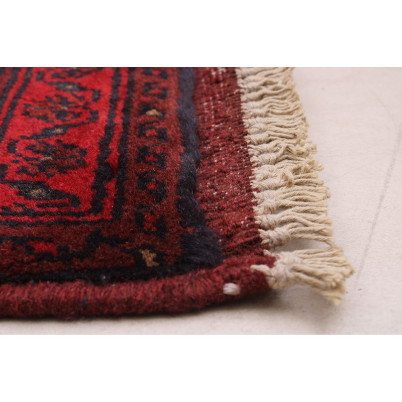 Tapis rouge Finest Esari 6 pi 8 po x 9 pi 9 po