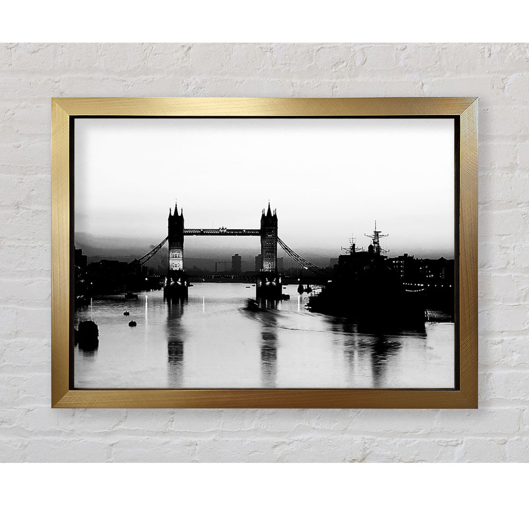 London Bridge B N W - Einzelner Bilderrahmen Kunstdrucke