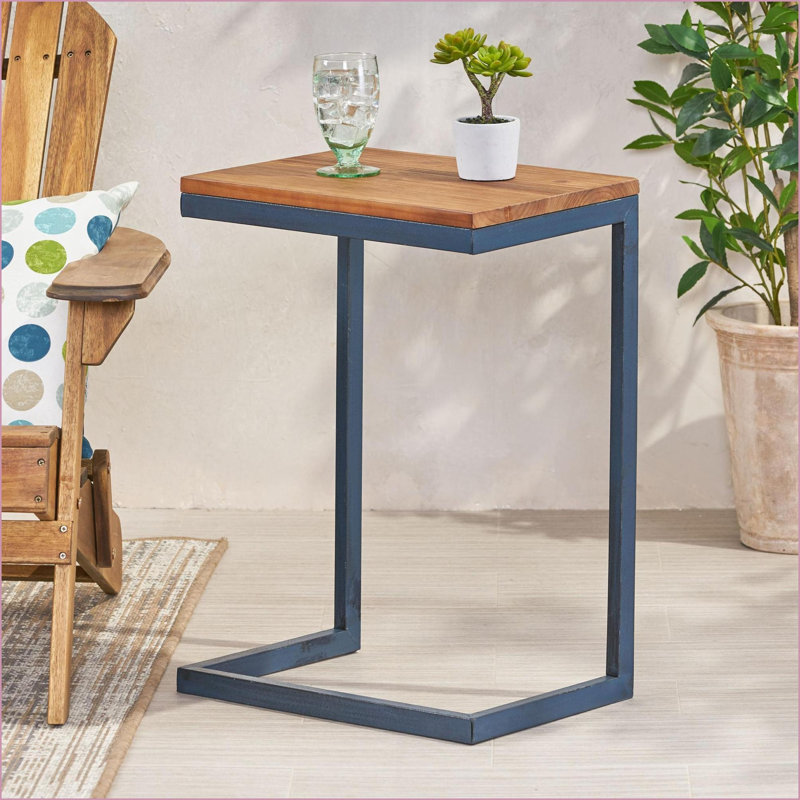 Table basse antique en bois de sapin avec base en fer noir, gigogne peu encombrante pour le salon