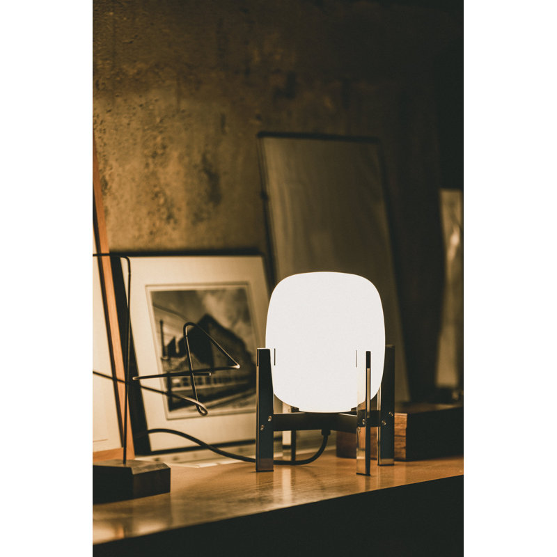 Metal Globe Lamp