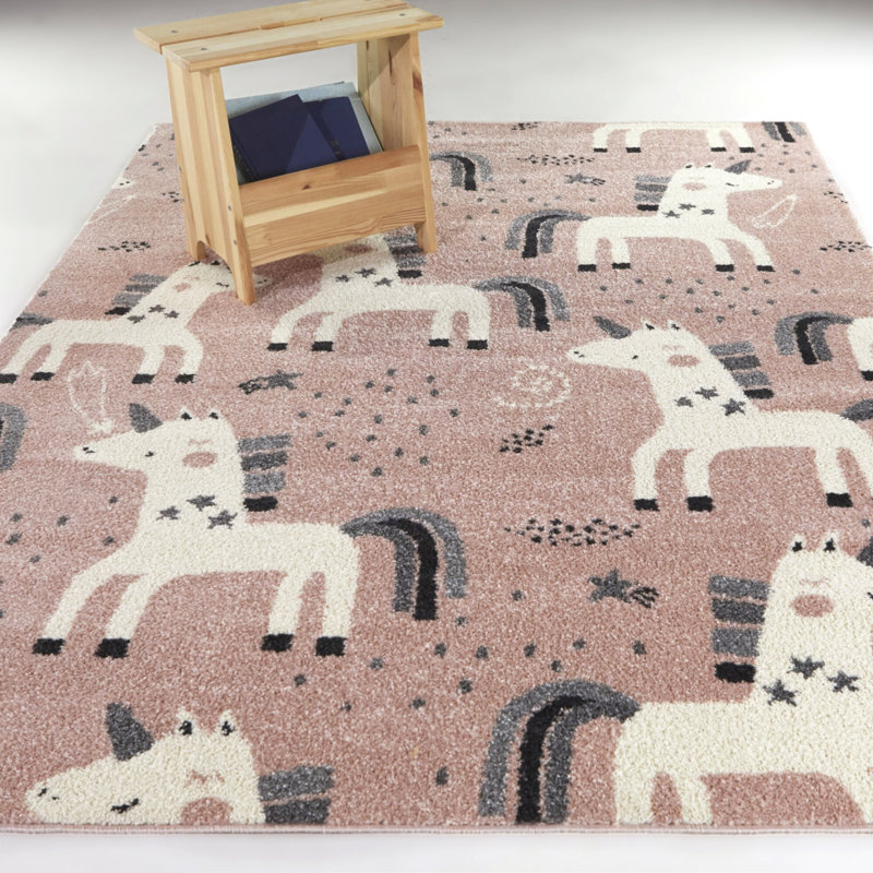 Tapis rose pour enfant Kate, Rectangle 4 pi 4 po x 6 pi