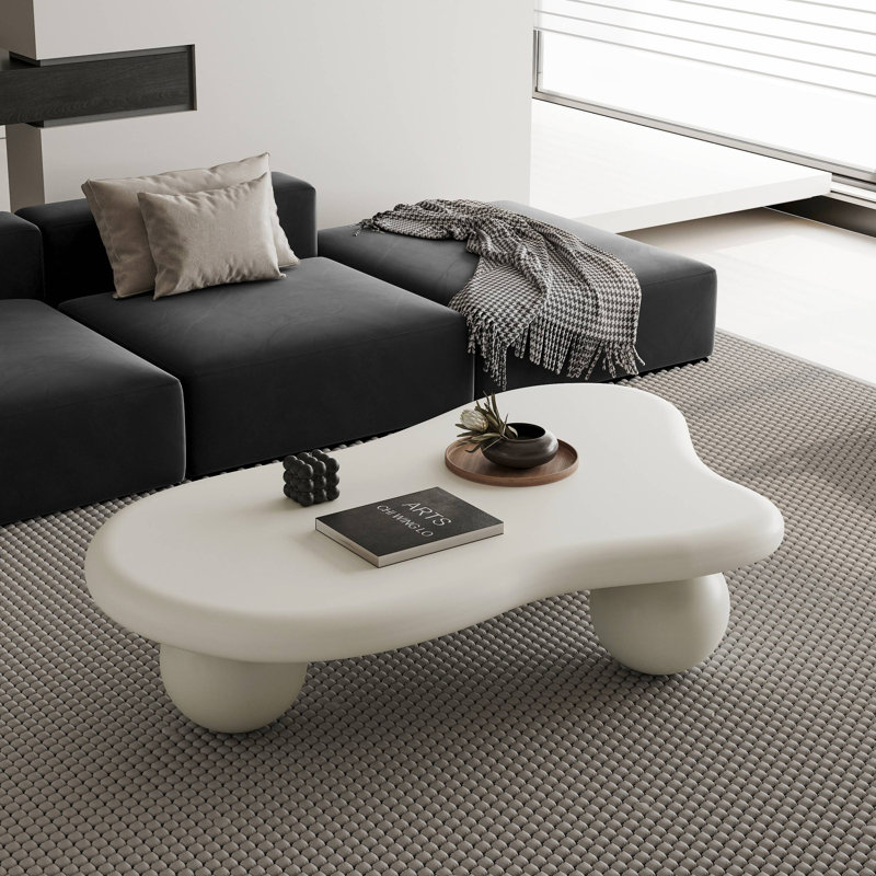 Table basse de 47 pouces en forme de nuage avec 3 pieds sphériques pour le salon, 13.81'' H X 47.23'' W X 31.53'' D, Blanc