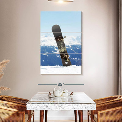 Snowboard Alvord dans la neige