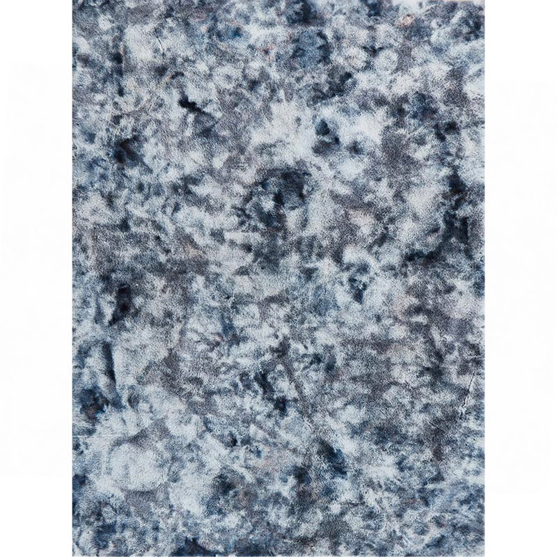 Tapis rectangulaire en fausse fourrure de luxe Lily Chinchilla