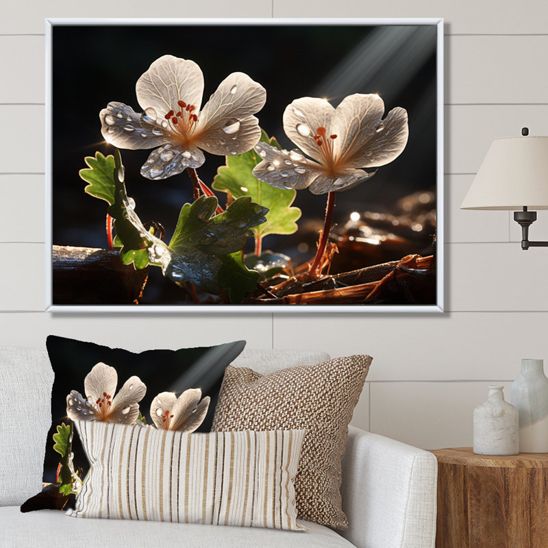 " Grey Geraniums Field III ", Cadre flottant blanc, 12" H x 20" W
