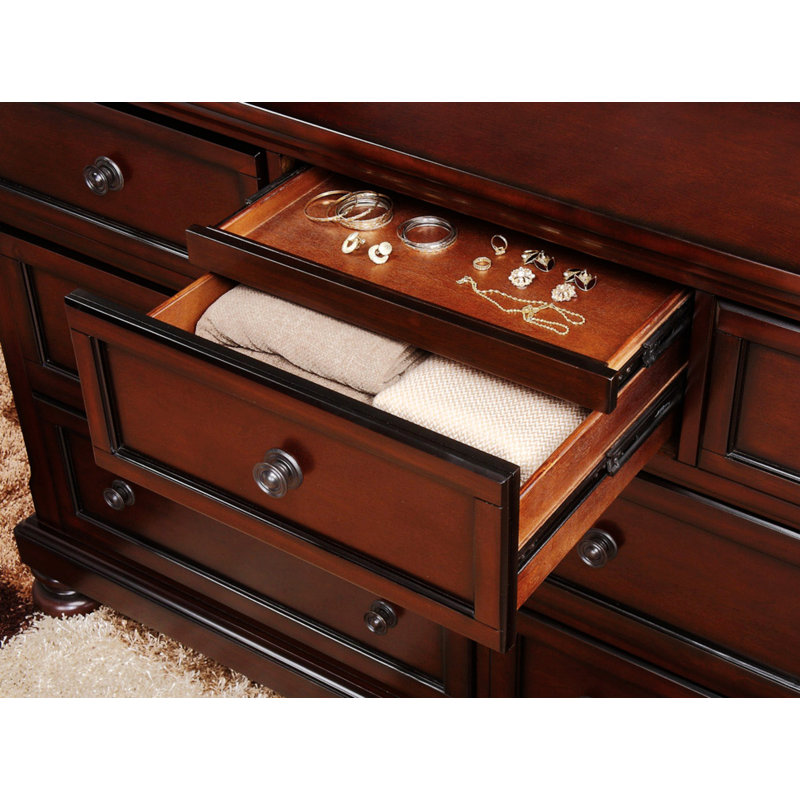Commode horizontale transitionnelle avec 7 tiroirs pour la chambre à coucher