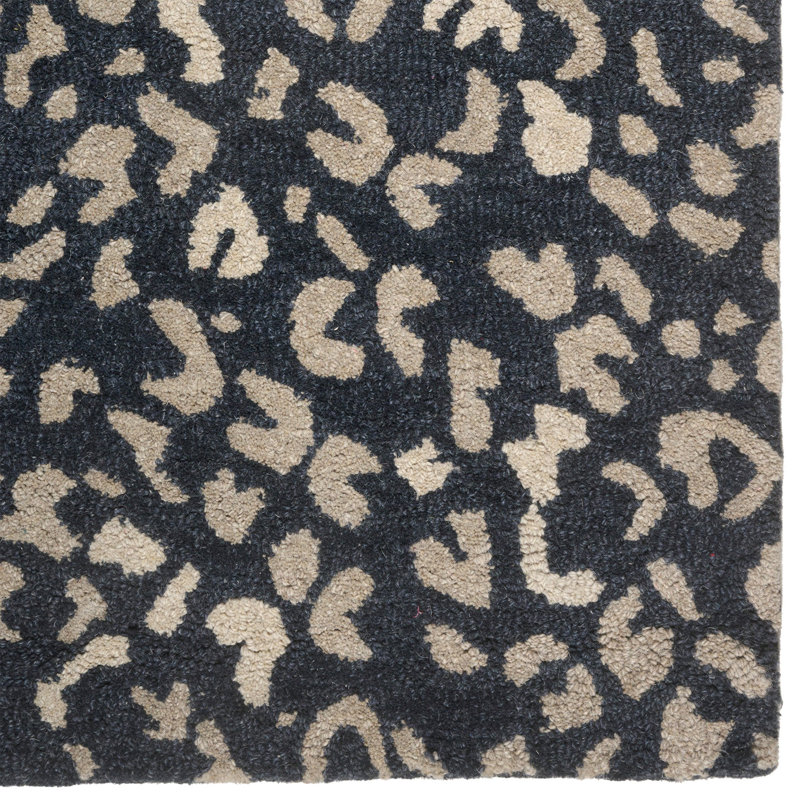 Fauna-Cheetah, Rectangle 5' x 8'