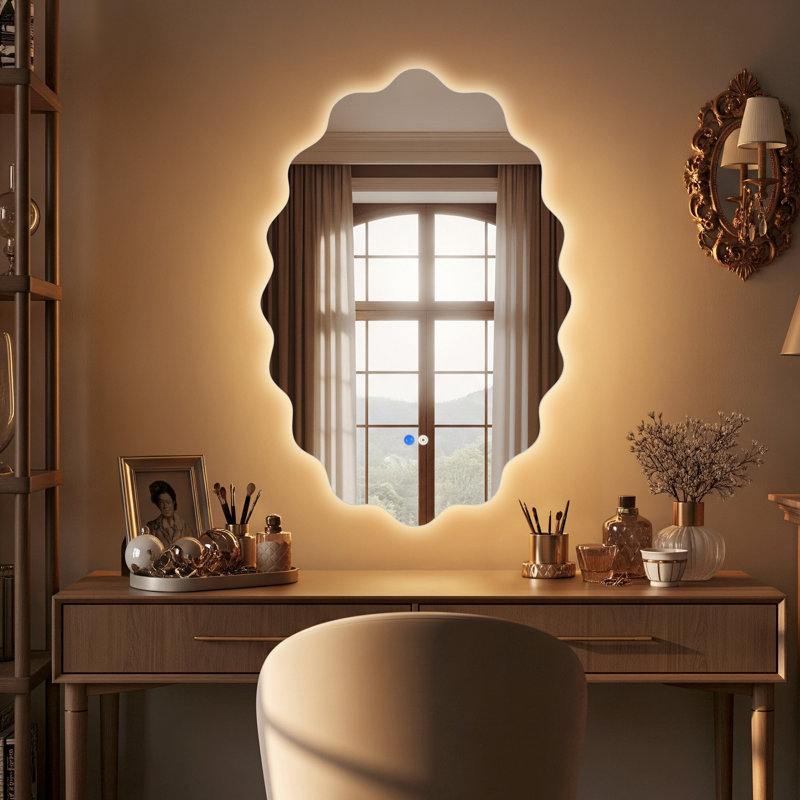 Miroir de salle de bain ovale festonné et illuminé à DEL avec antibuée, température de couleur 3 et contrôle tactile à intensité variable