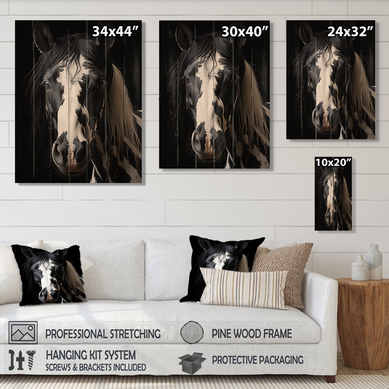Cheval blanc noir sérénité II sur bois, H 20 po x l 10 po x P 0,78 po