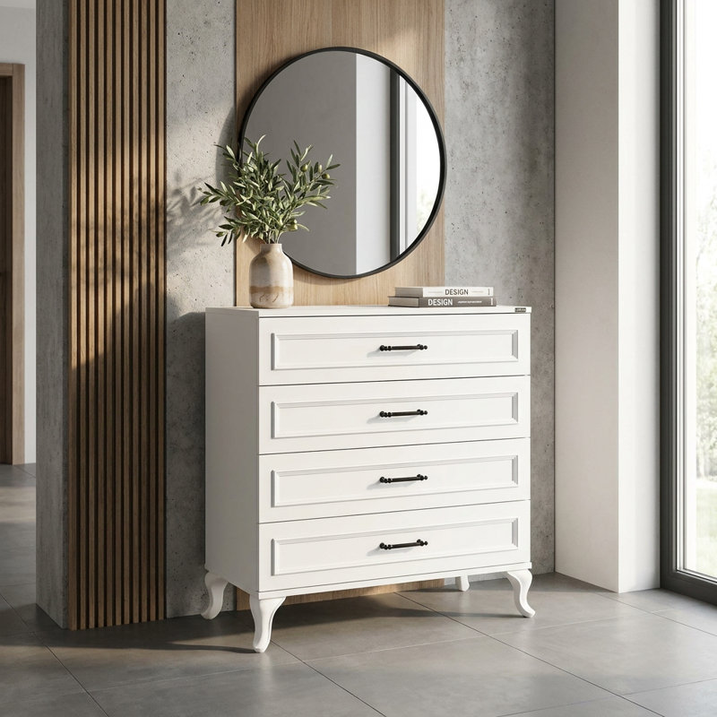 Commode traditionnelle à 4 tiroirs avec façades moulées élégantes