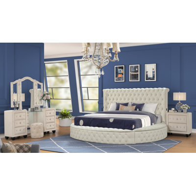 Ensemble de chambre avec très grand lit 4 pièces de style moderne avec ports USB et bois de couleur crème hazel (inventaire CA)