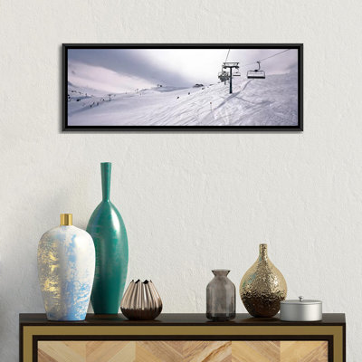 Remontées mécaniques dans une station de ski, Alpes de Kitzbüel, Wildschonau, Kufstein, Tyrol, Autriche par Panoramic Images - Reproduction giclée sur toile panoramique