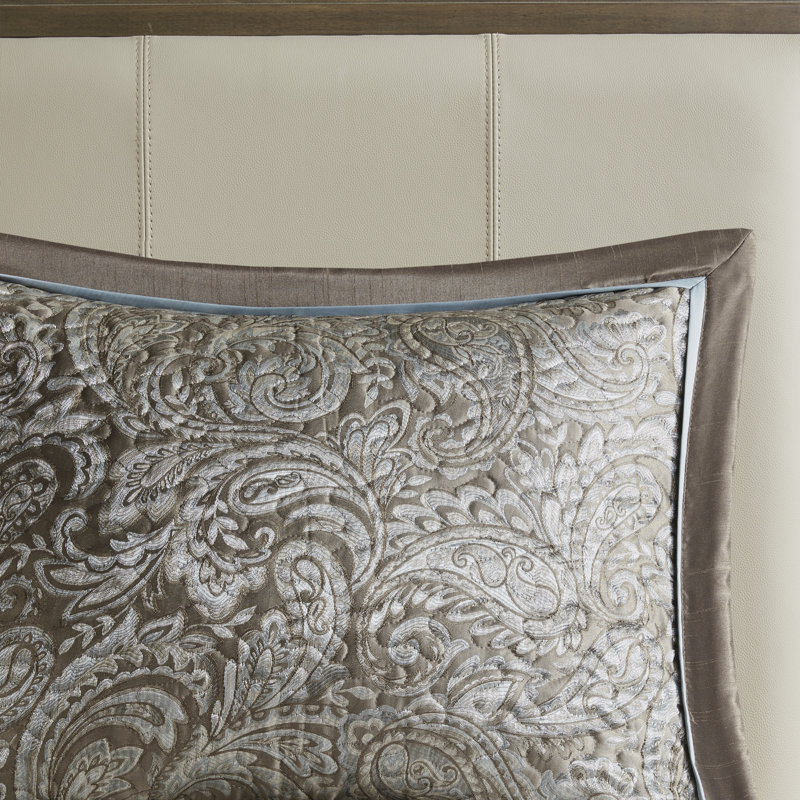 Ensemble de couvre-lit en jacquard 5 pièces avec coussins Aubrey, Courtepointe pour taille de lit très grand avec d