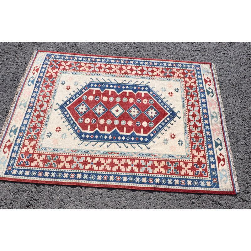 Tapis turc tissé à la main dans un style rétro avec un motif complexe idéal pour le salon et la chambre à coucher