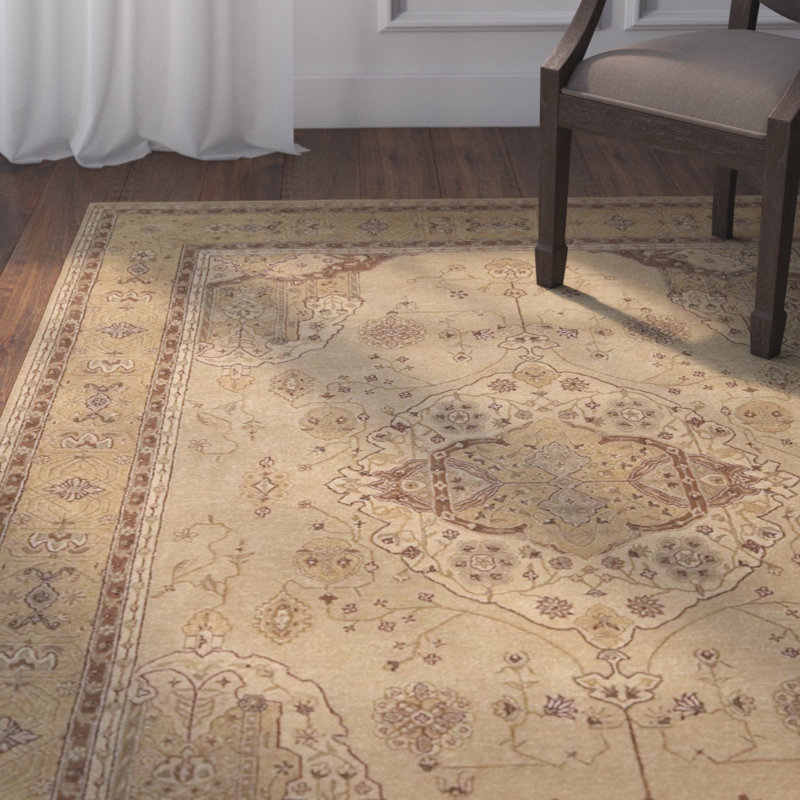Lundeen Wool Oriental Indoor Rug, Rectangle 5'6" x 8'6"