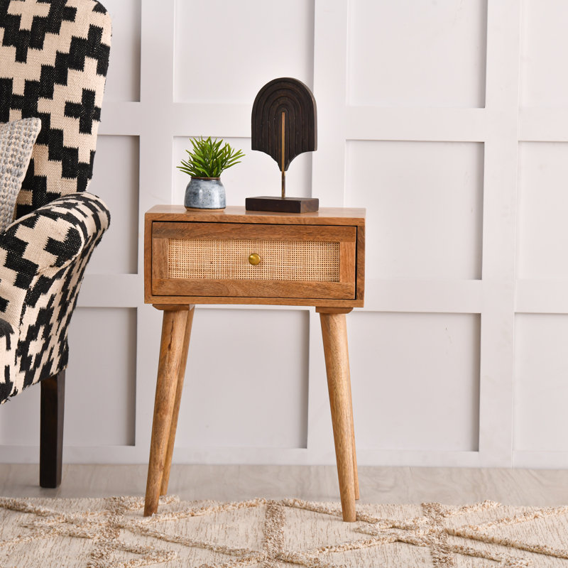 Orlanda 18'' W Solid Wood Nightstand, Brown