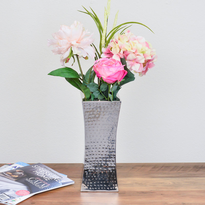 Grand vase carré en argent martelé 9403, H 12 po x l 4,75 po x P 4,75 po