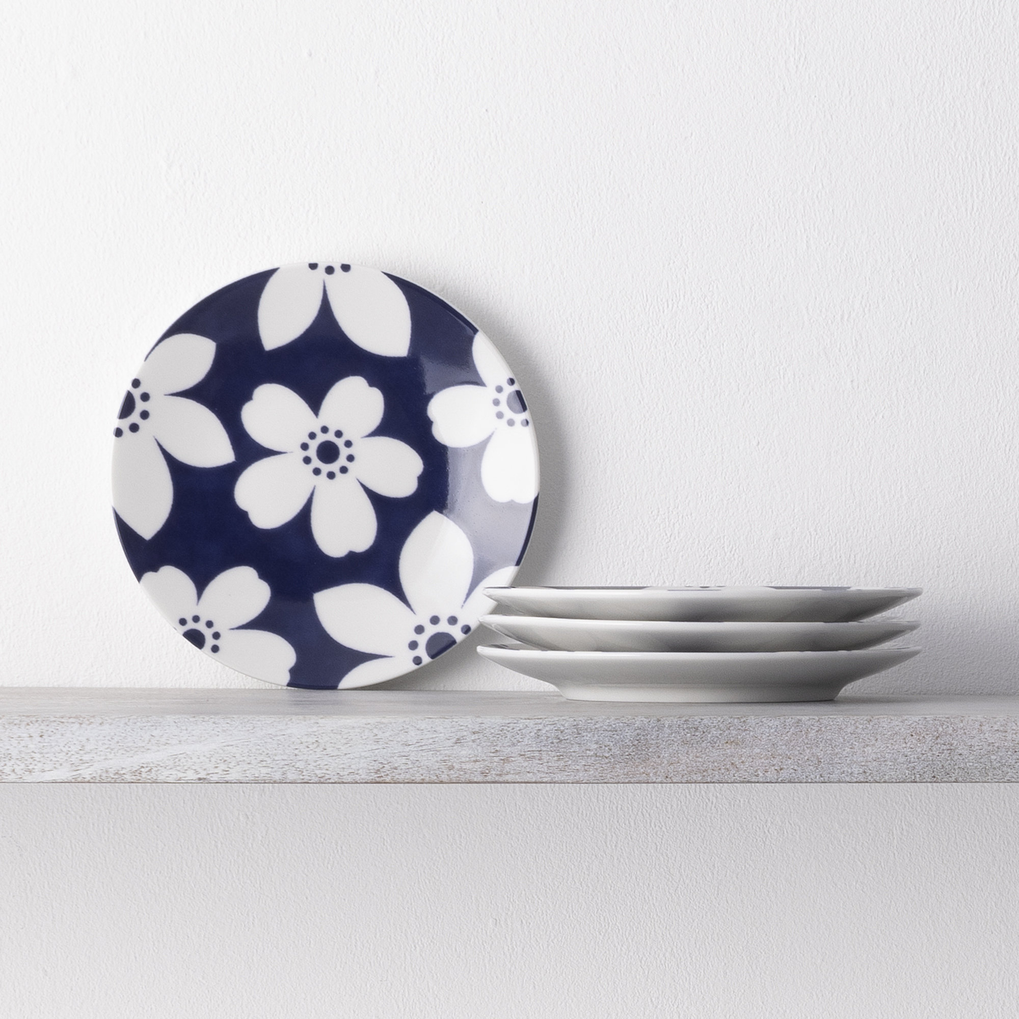 Blue appetizer outlet plates