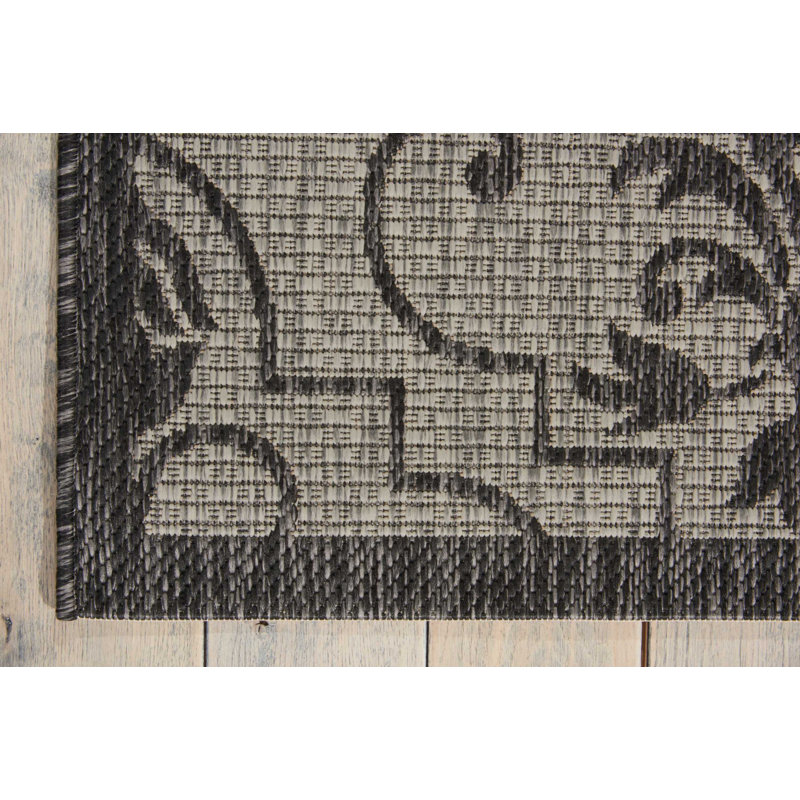Girraj Floral Indoor / Outdoor Rug, Rectangle 5'3" x 7'3"