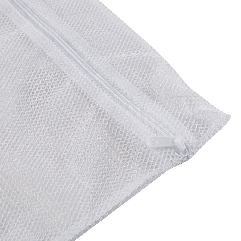 Blanchisserie Laundry 360, 0.5" H x 16" W x 22" D