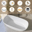 Baignoire à glissière ovale autoportante en résine de couleur unie avec drain central 59 po
