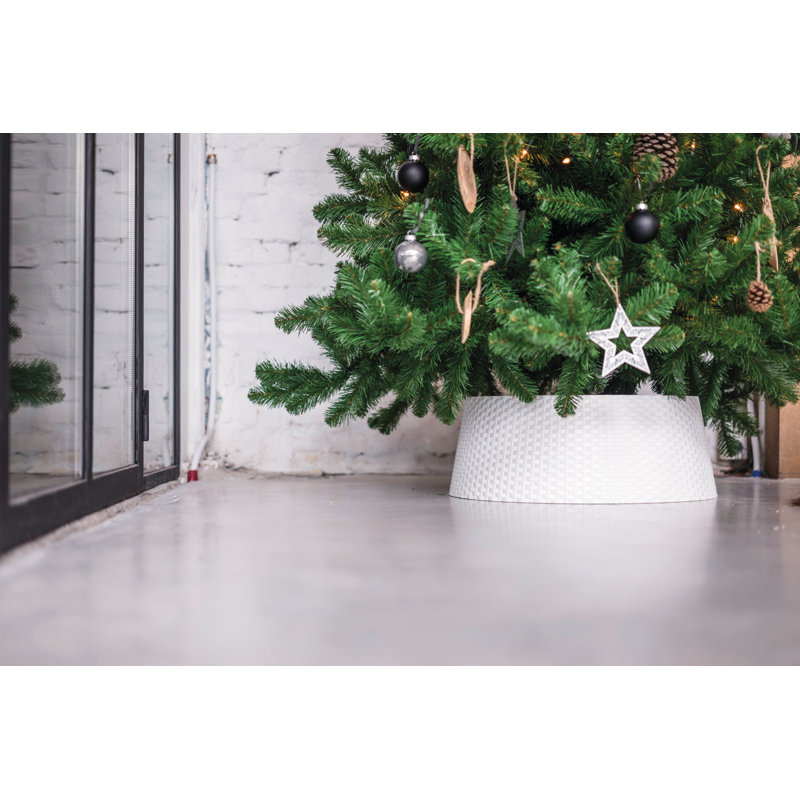 Large White Woven Plastic Christmas Tree Collar