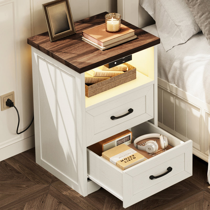 Table de chevet Aeliana Farmhouse avec station de charge et lumières DEL, table de chevet 2 tiroirs pour chambre à coucher, salon (ensemble de 2)