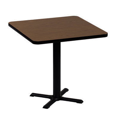Table carrée pour salle de pause